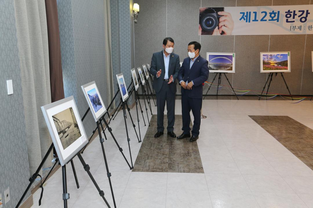 '제12회 한강 사진 전시회' 게시글의 사진(1) '2020-10-08 제12회 한강 사진 전시회 (1).JPG'
