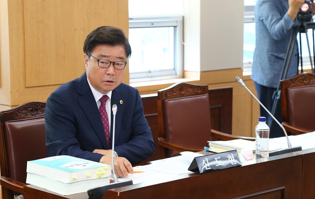 '제282회 제2차 농림수산위원회' 게시글의 사진(11) '2019-06-10 제282회 제2차 농림수산위원회 (11).jpg'