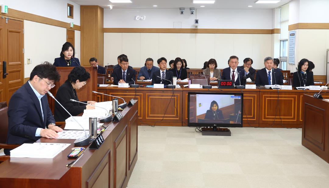 '제344회 제3차 교육위원회' 게시글의 사진(11) '2026-03-27 제344회 제3차 교육위원회 (11).jpg'