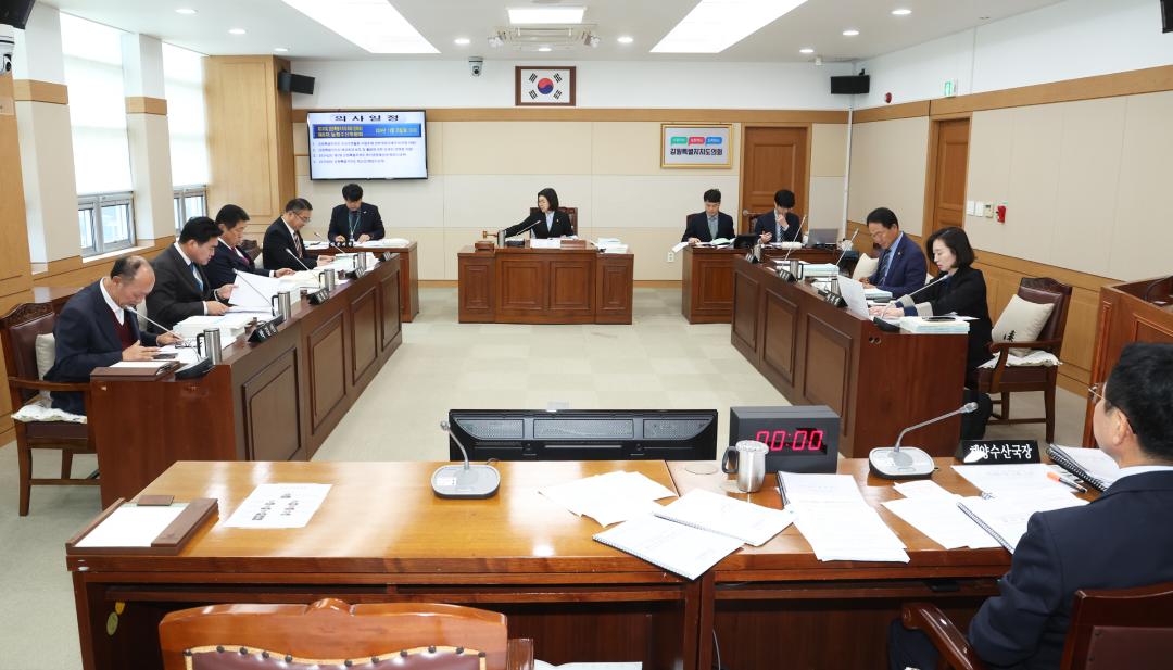 '제333회 제5차 농림수산위원회' 게시글의 사진(14) '2024-11-26 제333회 제5차 농림수산위원회 (10).jpg'