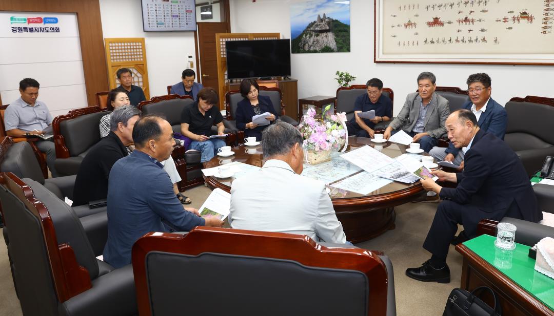 '강원특별자치도의회 방문(원주 문막 번영회)' 게시글의 사진(4) '2026-08-24 강원특별자치도의회방문(원주 문막 번영회) (4).jpg'