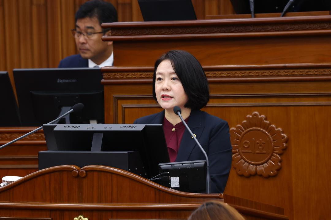 '제341회 제5차 본회의' 게시글의 사진(61) '2025-10-23 제341회 제5차 본회의 (62) 5분자유발언 박윤미의원.jpg'