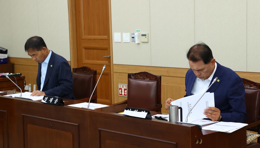 '제346회 제1차 경제산업위원회' 게시글의 사진(7) '2026-06-10 제346회 제1차 경제산업위원회 (7).jpg'
