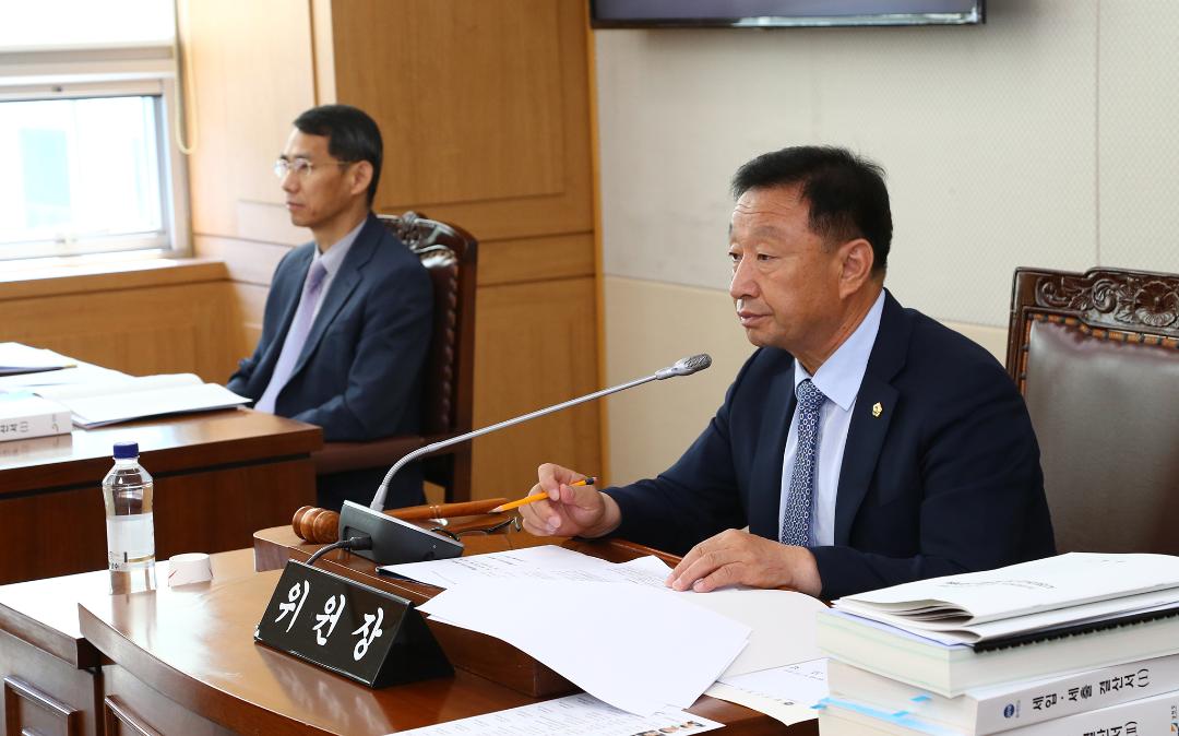 '제282회 제5차 농림수산위원회' 게시글의 사진(4) '2019-06-13 제282회 제5차 농림수산위원회 (4).jpg'