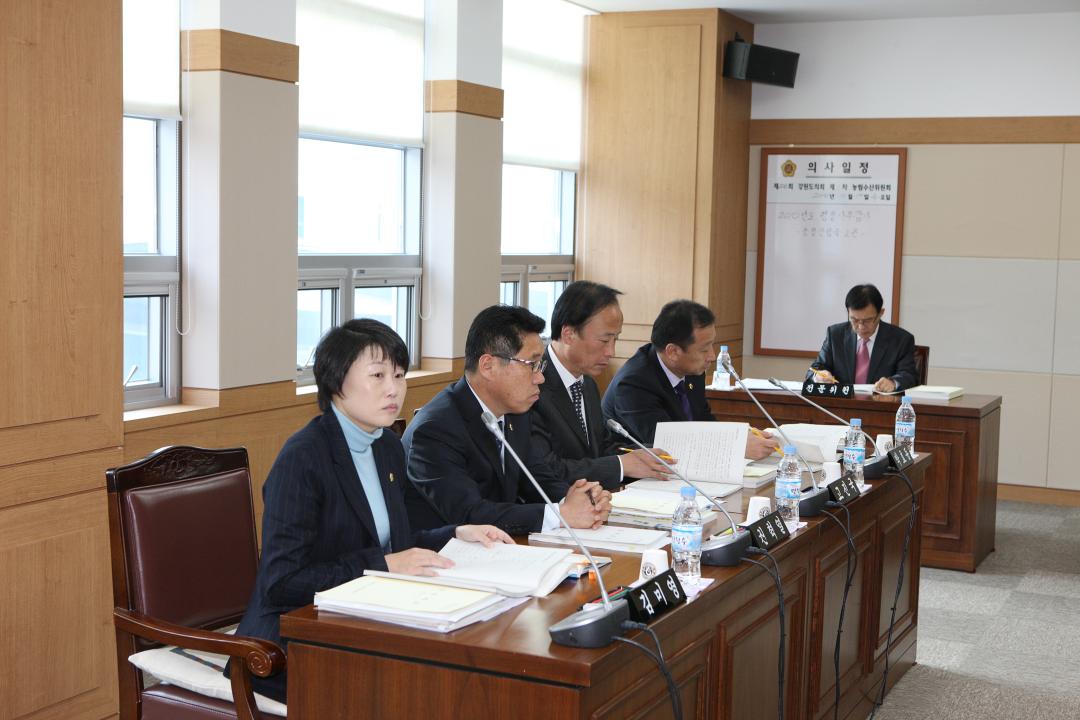 '206회 농림수산위원회 행정사무감사' 게시글의 사진(1) '2010-11-17 206회 농림수산위원회 행정사무감사 (1).jpg'