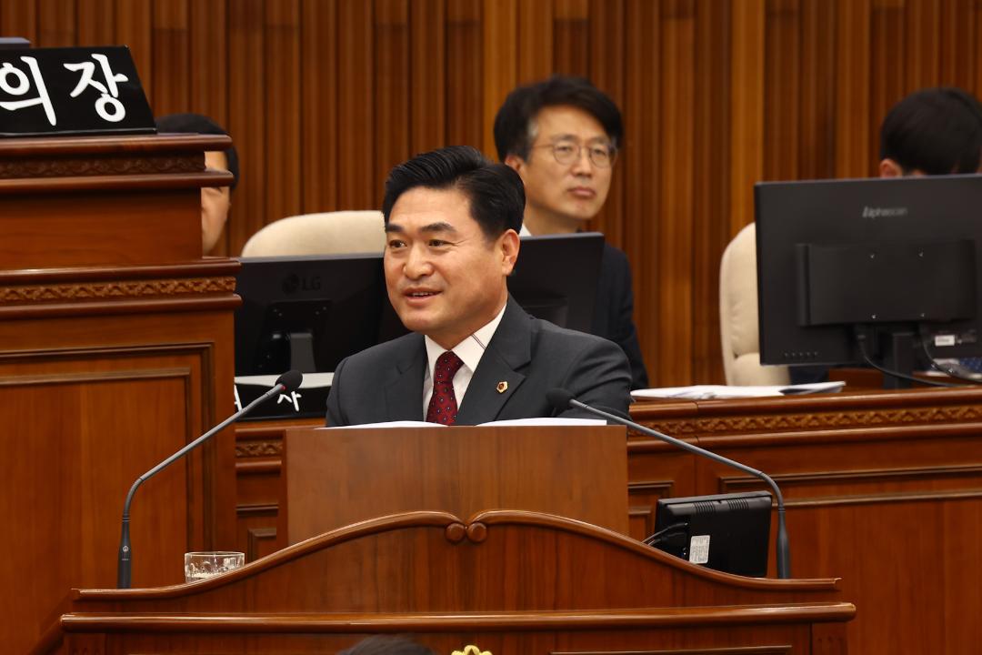 '제335회 제4차 본회의(제1차 도정 및 교육행정에 관한 질문)' 게시글의 사진(59) '2025-03-13 제335회 제4차 본회의(제1차 도정 및 교육행정에 관한 질문) (59) 김정수의원.jpg'