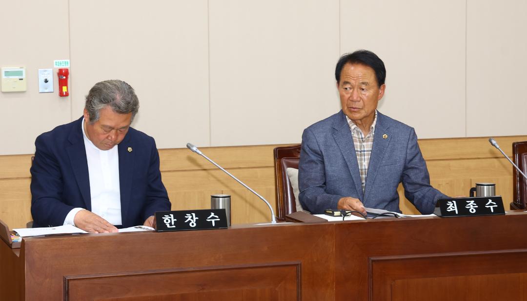 '제346회 제1차 농림수산위원회' 게시글의 사진(12) '2026-06-10 제346회 제1차 농림수산위원회 (12).jpg'