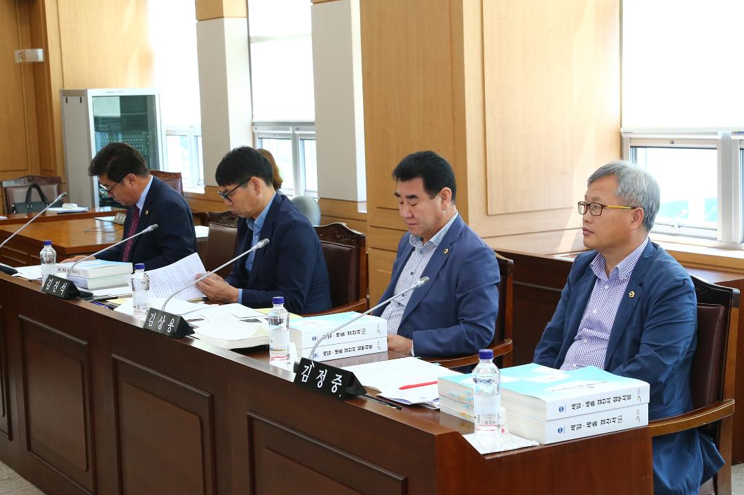 '제282회 제5차 농림수산위원회' 게시글의 사진(8) '2019-06-13 제282회 제5차 농림수산위원회 (8).jpg'