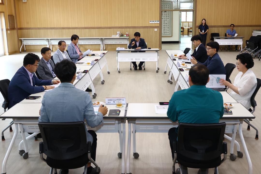 '강원특별자치도의회 교육위원회 의정연찬회' 게시글의 사진(26) '2025-07-18 강원특별자치도의회 교육위원회 의정연찬회 (26).jpg'