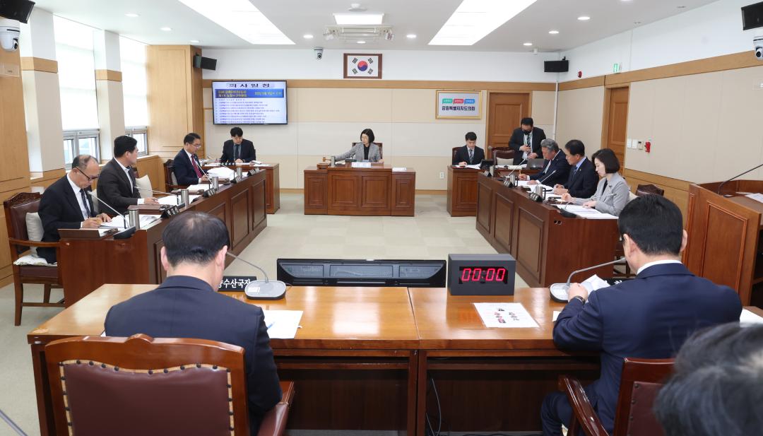'제336회 제1차 농림수산위원회' 게시글의 사진(10) '2025-04-09 제336회 제1차 농림수산위원회 (10).jpg'