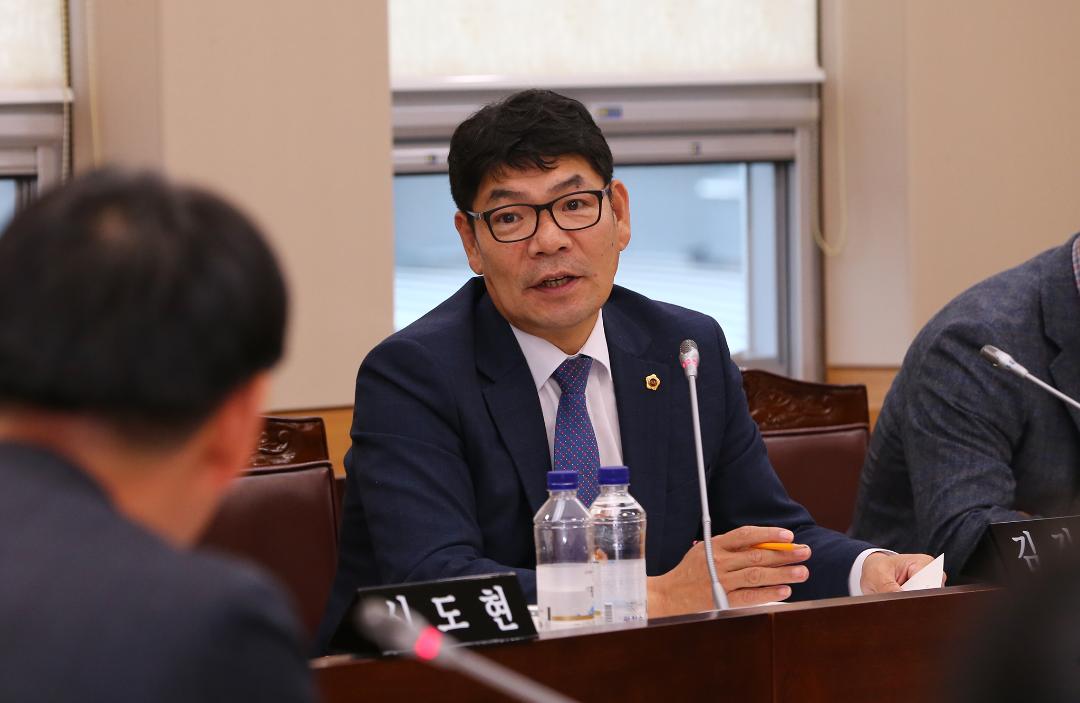 '2019년도 농림수산위원회 행정사무감사(환동해본부)' 게시글의 사진(32) '2019-11-15 2019년도 농림수산위원회 행정사무감사(환동해본부) (32).jpg'