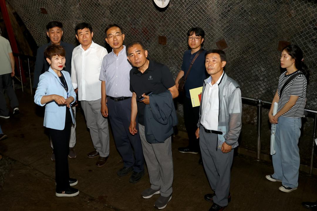 '폐광지역개발지원 특별위원회 현지시찰' 게시글의 사진(24) '2025-08-18 폐광지역개발지원 특별위원회 현지시찰(문경석탄박물관) (28).jpg'