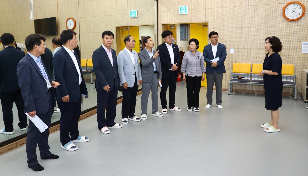 '강원특별자치도의회 교육위원회 의정연찬회' 게시글의 사진(37) '2025-07-17 강원특별자치도의회 교육위원회 의정연찬회 (38)(강원예술고등학교).jpg'