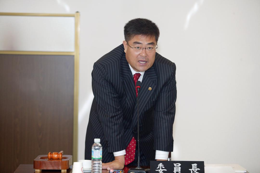 '수산자원연구소 현지 행정사무감사' 게시글의 사진(78) '2006-11-23 수산자원연구소 현지 행정사무감사 (78).jpg'