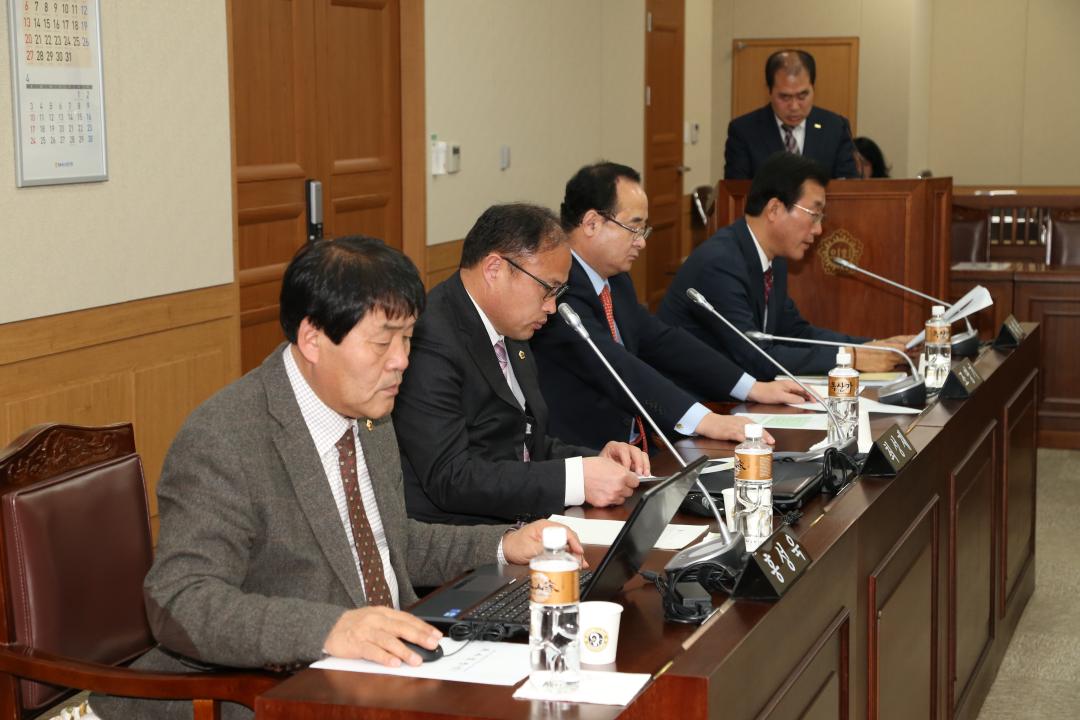 '제253회 제1차 경제건설위원회' 게시글의 사진(8) '2016-03-08 제253회 제1차 경제건설위원회 (8).JPG'