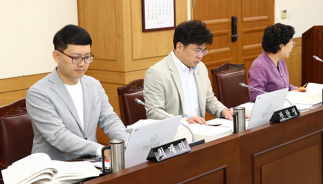 '2024년도 교육위원회 행정사무감사(교육지원청)' 게시글의 사진(7) '2024-11-11 2024년도 교육위원회 행정사무감사(교육지원청) (7).jpg'