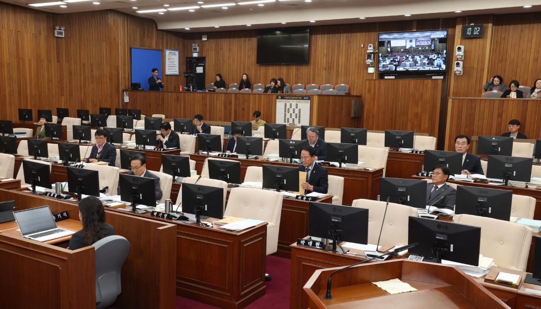 '제333회 제2차 예산결산특별위원회' 게시글의 사진(4) '2024-12-03 제333회 제2차 예산결산특별위원회 (4).jpg'