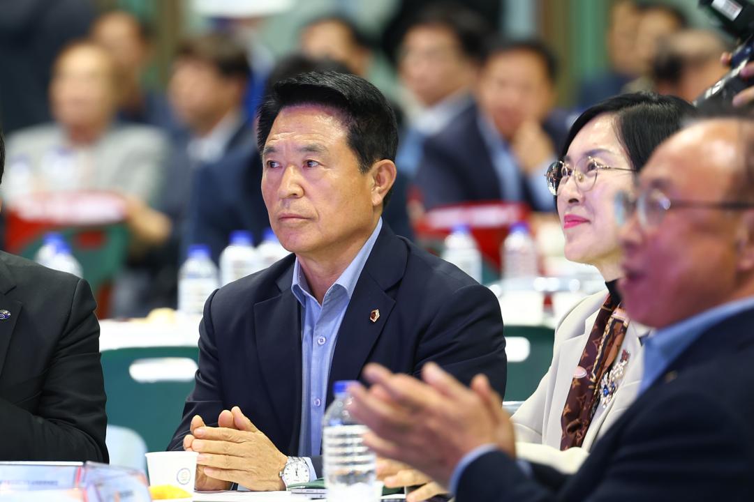 '제4회 강원특별자치도 여성생활체육대회 개회식' 게시글의 사진(26) '2025-11-01 제4회 강원특별자치도 여성생활체육대회 개회식 (26).jpg'