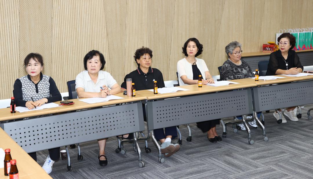 '후평2동 지역사회보장협의체 간담회' 게시글의 사진(5) '2025-08-20 후평2동 지역사회보장협의체 간담회 (5).jpg'