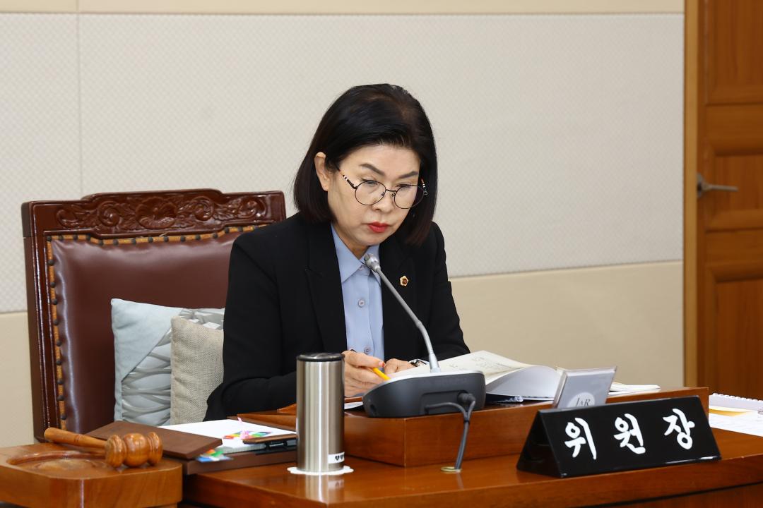 '2025년도 농림수산위원회 행정사무감사(산림환경국)' 게시글의 사진(11) '2025-11-07 2025년도 농림수산위원회 행정사무감사(산림환경국) (11).jpg'