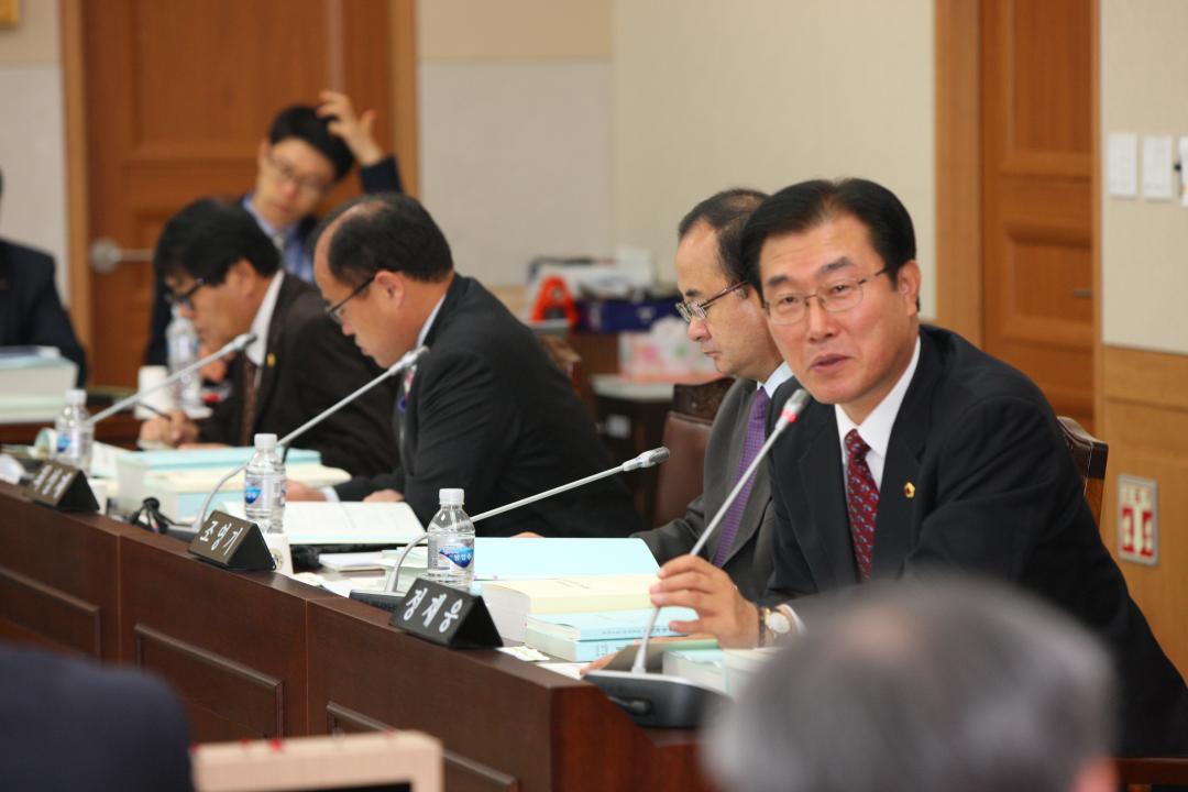'제251회 제6차 경제건설위원회' 게시글의 사진(6) '2015-12-01 제251회 제6차 경제건설위원회 (6).JPG'