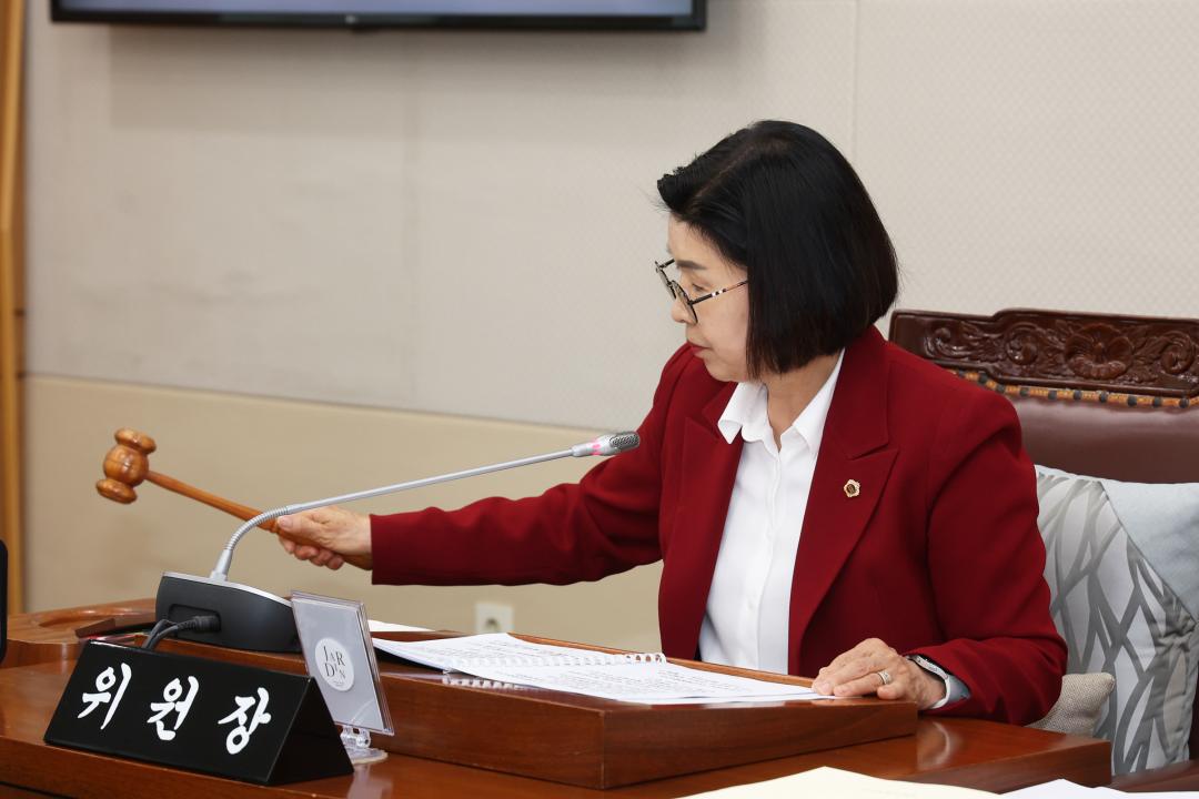 '제337회 제1차 농림수산위원회' 게시글의 사진(4) '2025-05-09 제337회 제1차 농림수산위원회 (4).jpg'