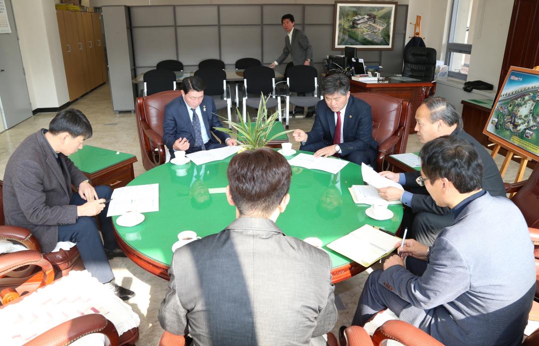 '강원도의회 찾아가는 생활자치 고성군 방문' 게시글의 사진(1) '2017-03-30 강원도의회 찾아가는 생활자치 고성군 방문 (1).jpg'