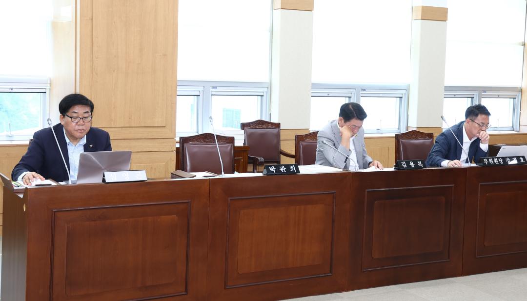 '제338회 제2차 경제산업위원회' 게시글의 사진(3) '2025-06-12 제338회 제2차 경제산업위원회 (3).jpg'