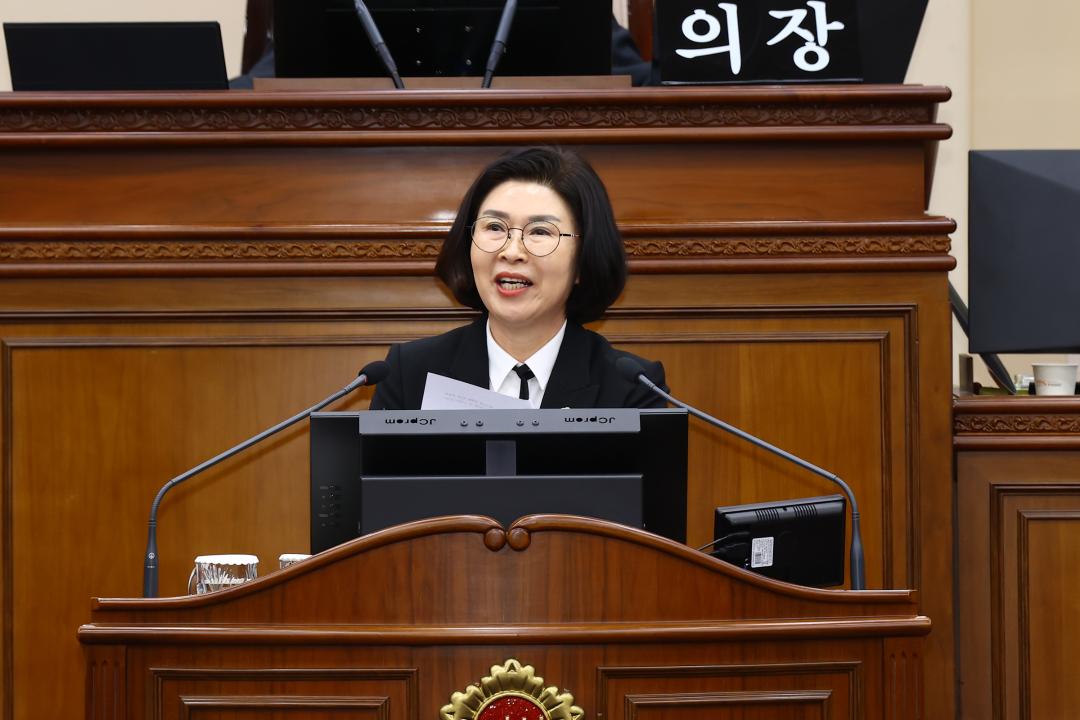 '제344회 제3차 본회의' 게시글의 사진(77) '2026-04-03 제344회 제3차 본회의 (78) 신상발언 엄윤순의원.jpg'