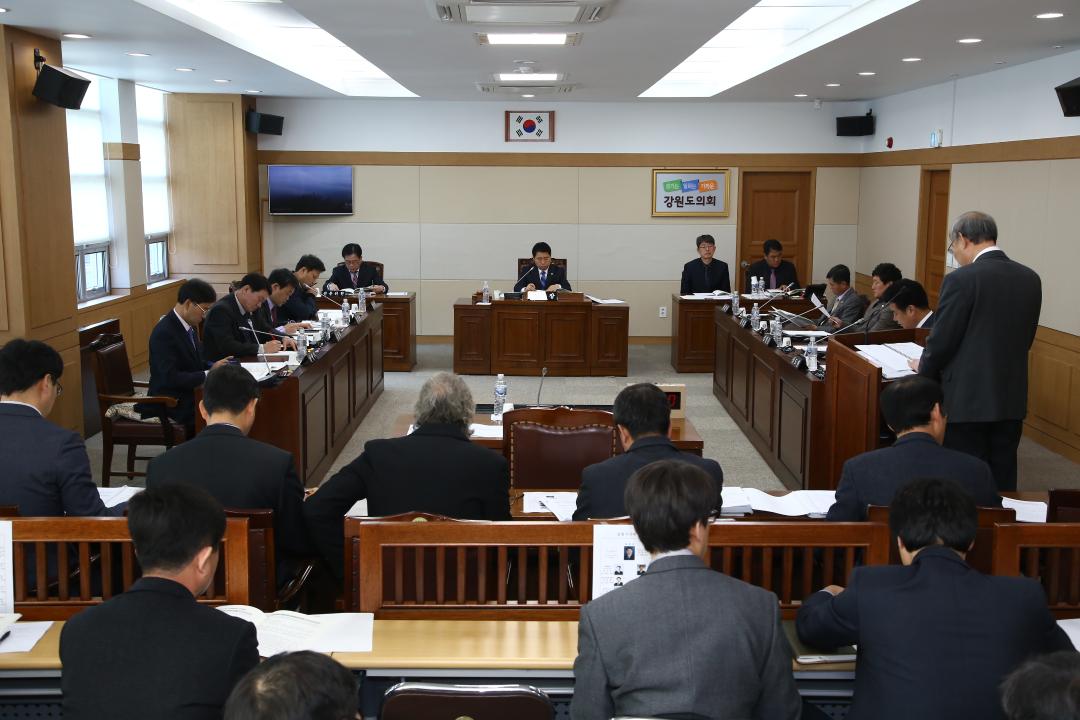 '제252회 제2차 농림수산위원회' 게시글의 사진(1) '2016-02-02 제252회 제2차 농림수산위원회 (1).JPG'