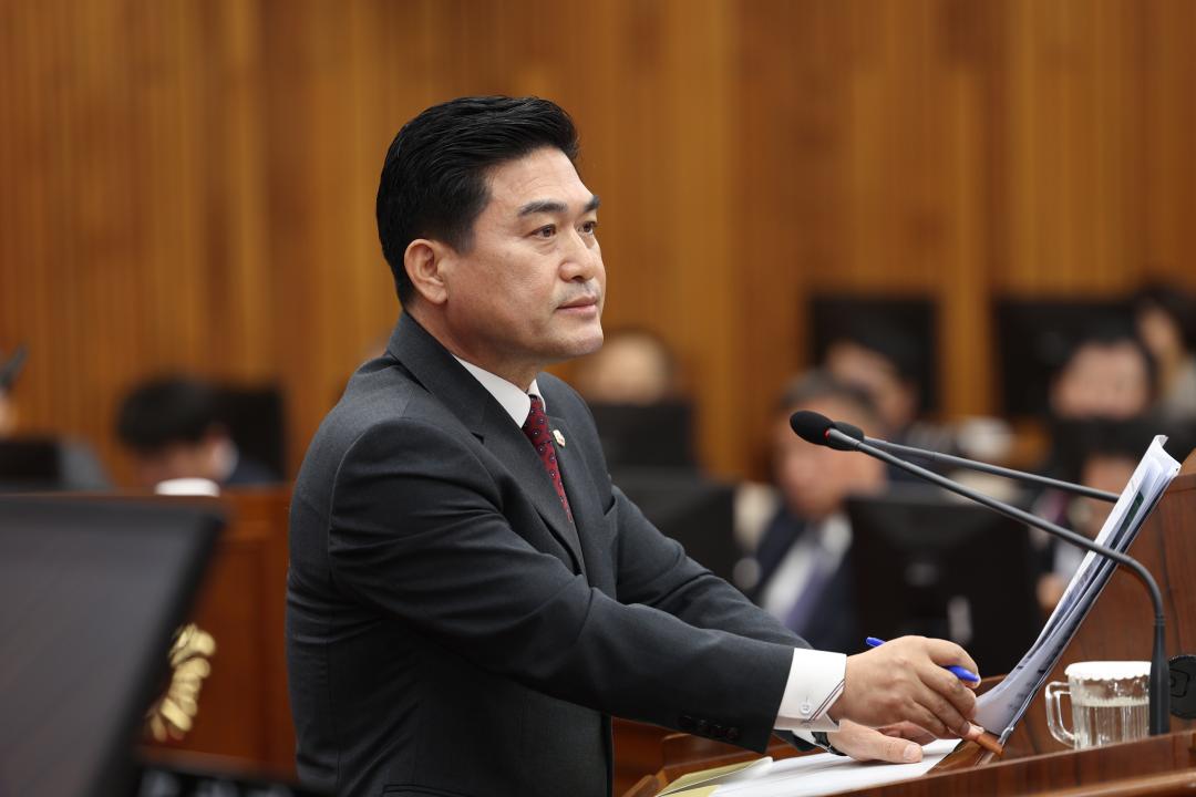 '제335회 제4차 본회의(제1차 도정 및 교육행정에 관한 질문)' 게시글의 사진(47) '2025-03-13 제335회 제4차 본회의(제1차 도정 및 교육행정에 관한 질문) (47) 김정수의원.jpg'