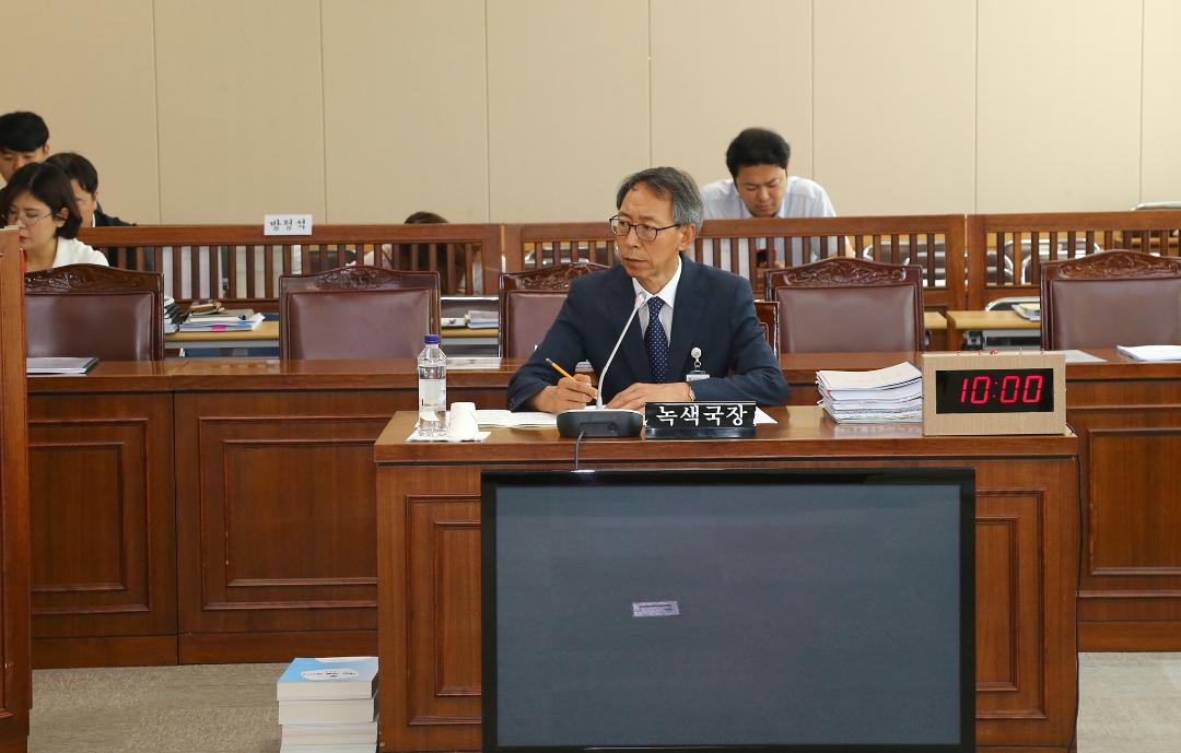 '제282회 제5차 농림수산위원회' 게시글의 사진(12) '2019-06-13 제282회 제5차 농림수산위원회 (12).jpg'