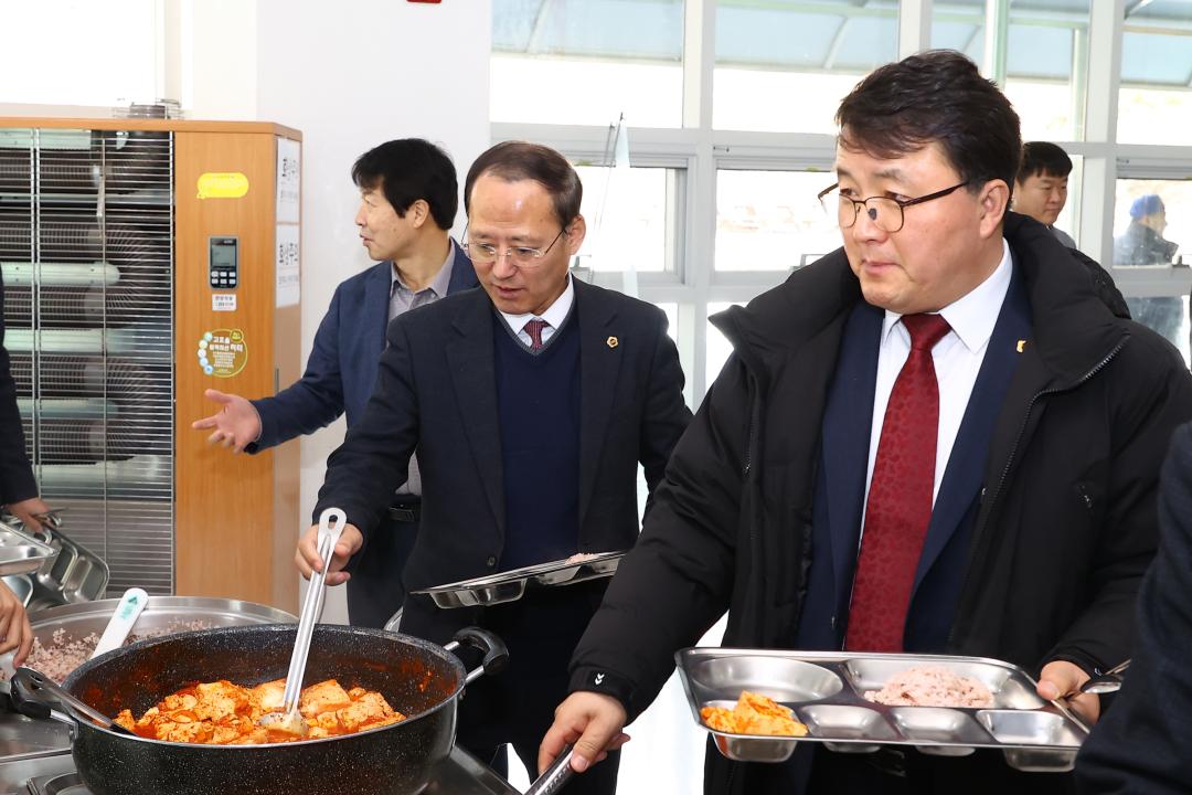 '제335회 교육위원회 학교현장 방문' 게시글의 사진(4) '2025-03-06 제335회 교육위원회 학교현장 방문 (4).jpg'