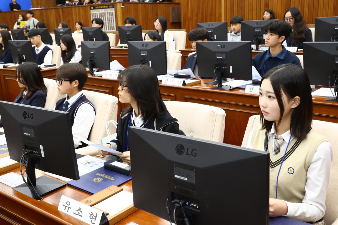 '2025 강원 청소년도의회' 게시글의 사진(108) '2025-04-11 2025 강원 청소년도의회 (108).jpg'