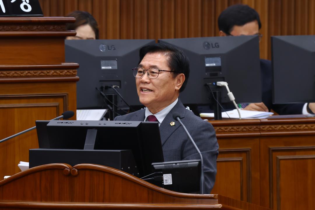 '제344회 제2차 본회의(2026년도 제1회 도정 및 교육행정에 관한 질문)' 게시글의 사진(77) '2026-04-02 제344회 제2차본회의(2026년도 제1회 도정 및 교육행정에 관한 질문) (77) 홍성기 의원.jpg'