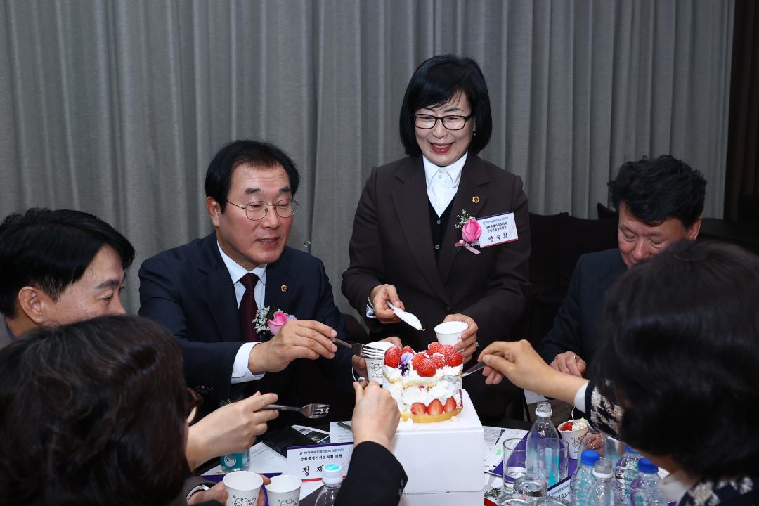 '제25회 강원여성경제인대회' 게시글의 사진(18) '2025-11-26 제25회 강원여성경제인대회 (18).jpg'