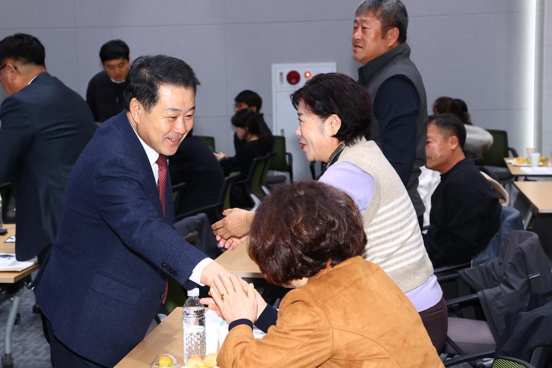 '2025 DMZ 규제완화와 발전 전략 포럼' 게시글의 사진(5) '2025-11-27 2025 DMZ 규제완화와 발전 전략 포럼 (4).jpg'