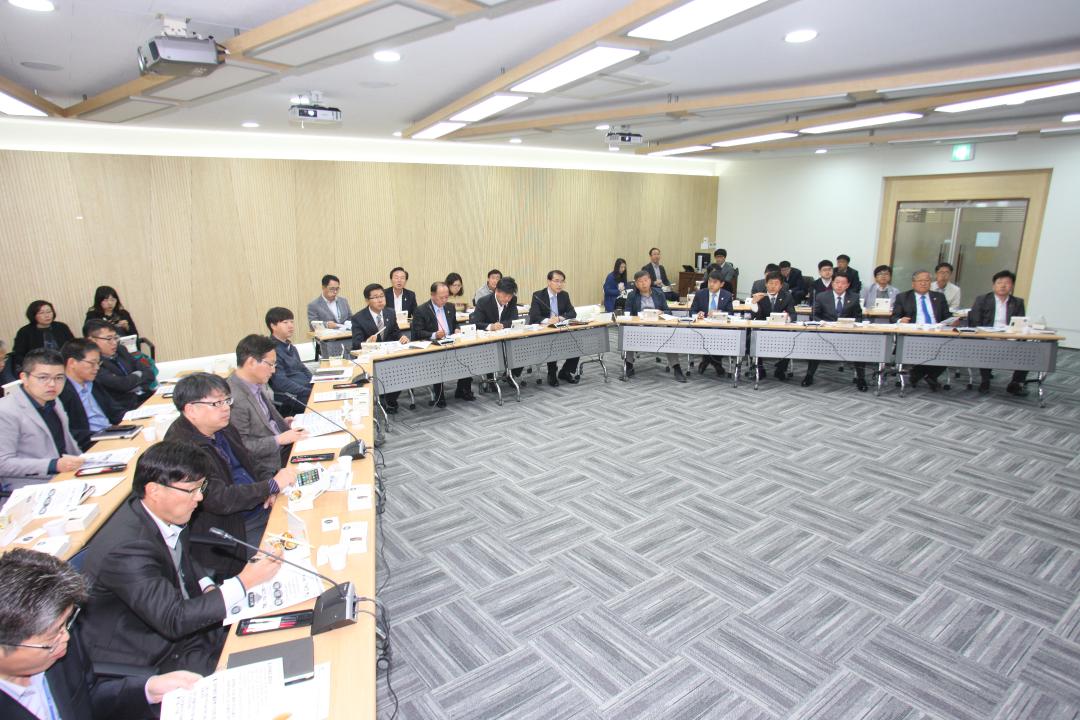 '제4회 강아리 세미나' 게시글의 사진(23) '2015-11-02 제4회 강아리 세미나 (23).jpg'