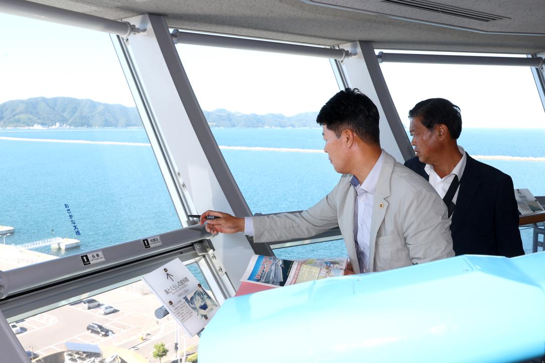 '강원특별자치도의회 한일국제교류협회 2025년 일본 돗토리현 방문' 게시글의 사진(6) '2025-07-28 강원특별자치도의회 한일국제교류협회 2025년 일본 돗토리현 방문 (7)_01_사카이항 관리조합.jpg'