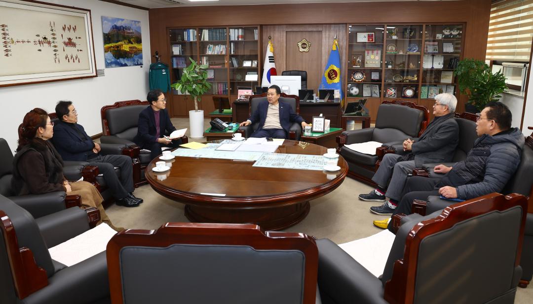 '강원특별자치도자영업자총연합회 간담' 게시글의 사진(10) '2025-12-29 자영업자총연합회 간담 (10).jpg'