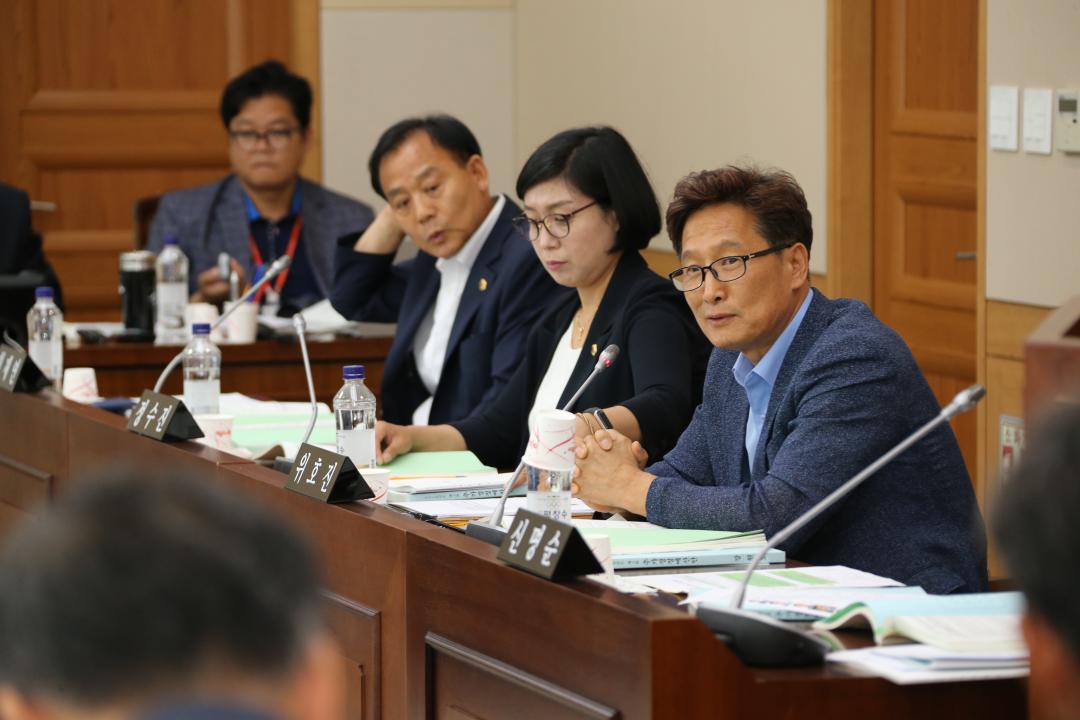 '제283회 제3차 농림수산위원회' 게시글의 사진(7) '2019-07-08 제283회 제3차 농림수산위원회 (7).JPG'