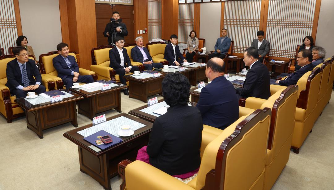 '2025회계연도 결산검사위원 위촉식 및 간담회' 게시글의 사진(36) '2026-04-16 2025회계연도 결산검사위원 위촉식 및 간담회 (38).jpg'