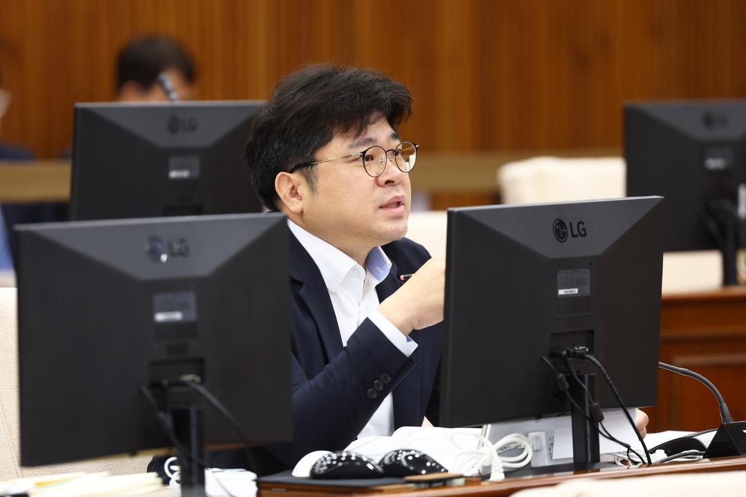 '제342회 제2차 예산결산특별위원회' 게시글의 사진(22) '2025-12-02 제342회 제2차 예산결산특별위원회 (22).jpg'