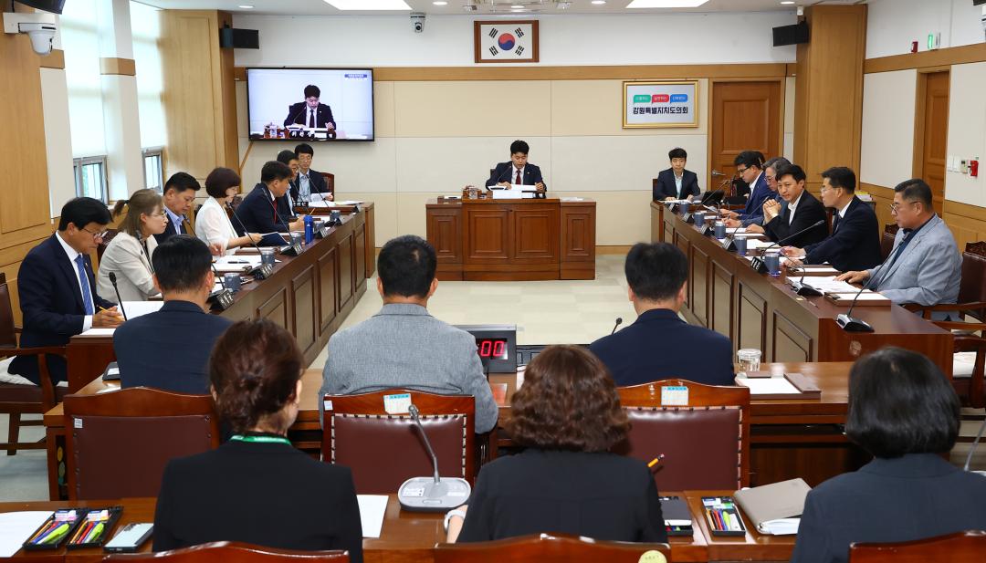 '제347회 제1차 의회운영위원회' 게시글의 사진(2) '2026-07-07 제347회 제1차 의회운영위원회 (2).jpg'