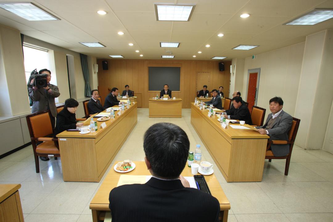 '208회 농림수산위원회 현지시찰' 게시글의 사진(19) '2011-03-16 208회 농림수산위원회 현지시찰 (19).jpg'