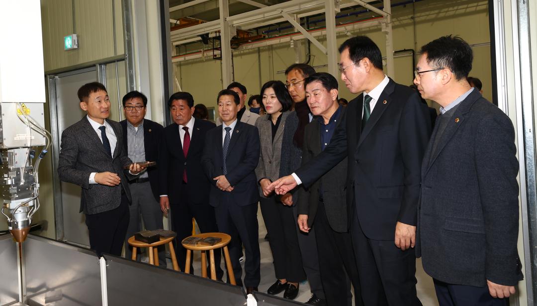 '제335회 경제산업위원회 현지시찰' 게시글의 사진(27) '2025-03-10 제335회 경제산업위원회 현지시찰(횡성 이모빌리티 연구 실증단지) (27).jpg'