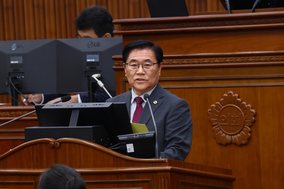 '제344회 제2차 본회의(2026년도 제1회 도정 및 교육행정에 관한 질문)' 게시글의 사진(65) '2026-04-02 제344회 제2차본회의(2026년도 제1회 도정 및 교육행정에 관한 질문) (65) 홍성기 의원.jpg'