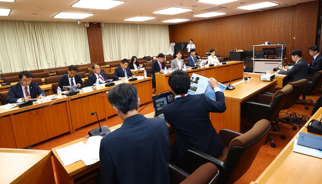 '강원특별자치도의회 한일국제교류협회 2025년 일본 돗토리현 방문' 게시글의 사진(118) '2025-07-29 강원특별자치도의회 한일국제교류협회 2025년 일본 돗토리현 방문 (136)_05_돗토리현의회 의견교환회.jpg'