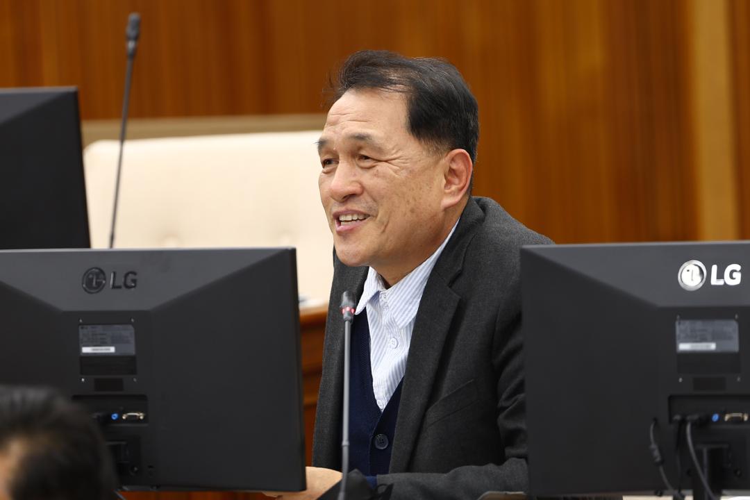 '제342회 제3차 예산결산특별위원회' 게시글의 사진(19) '2025-12-03 제342회 제3차 예산결산특별위원회 (20).jpg'