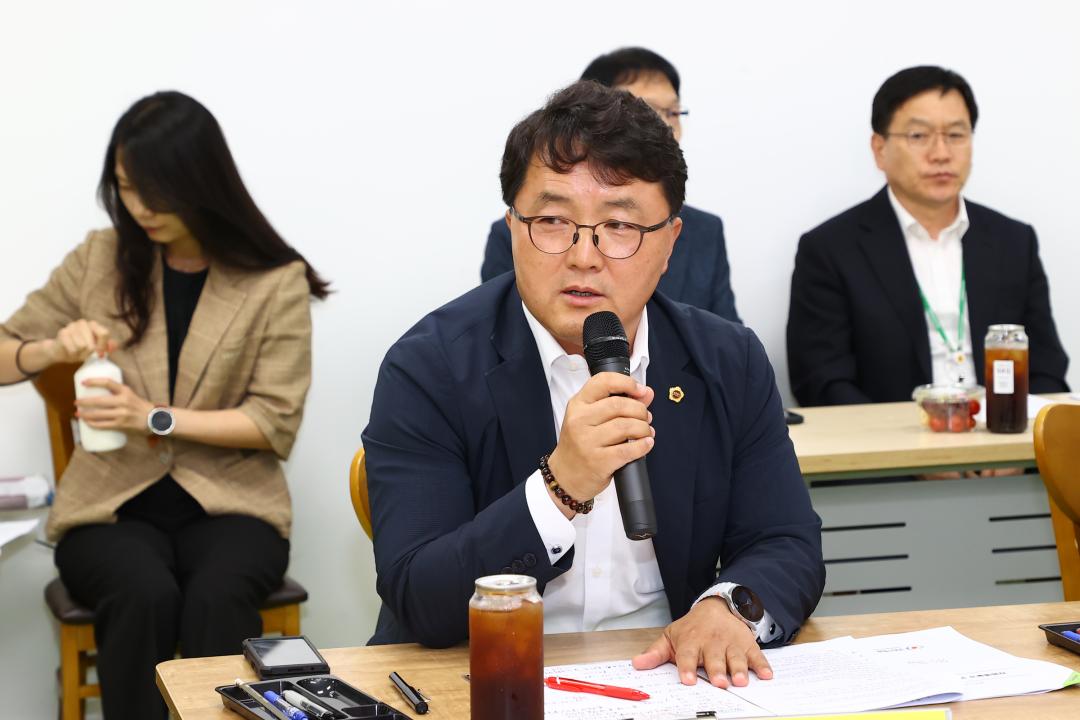 '강원특별자치도의회 교육위원회 의정연찬회' 게시글의 사진(25) '2025-07-17 강원특별자치도의회 교육위원회 의정연찬회 (26)(강원예술고등학교).jpg'